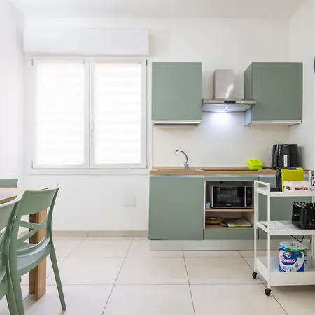 דירה Anglona House